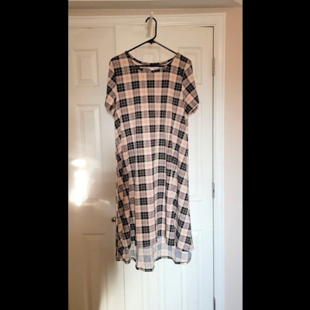 LulaRoe XL Carly Dress - Plaid